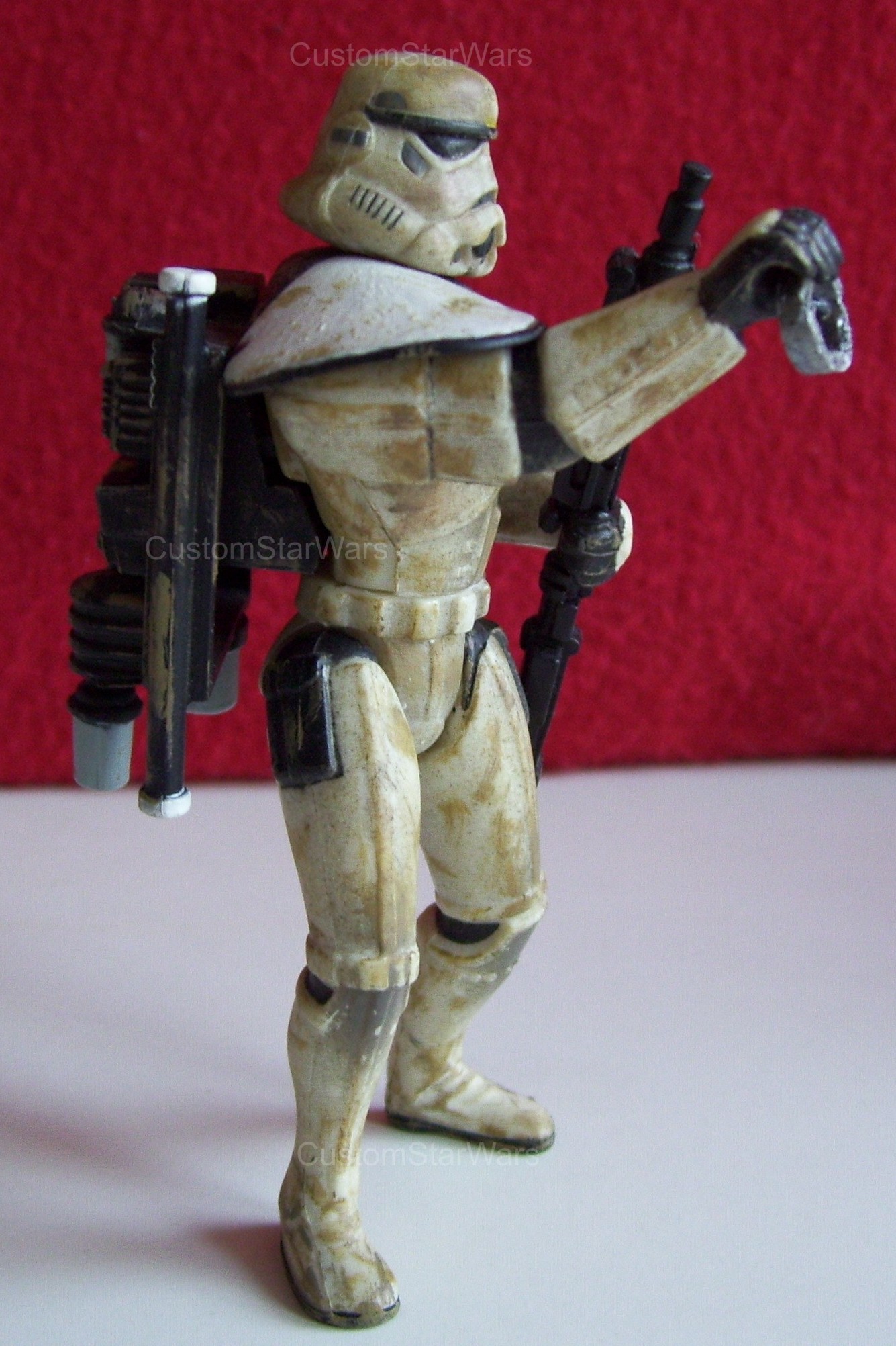 sandtrooper_white_custom figure battledamaged
